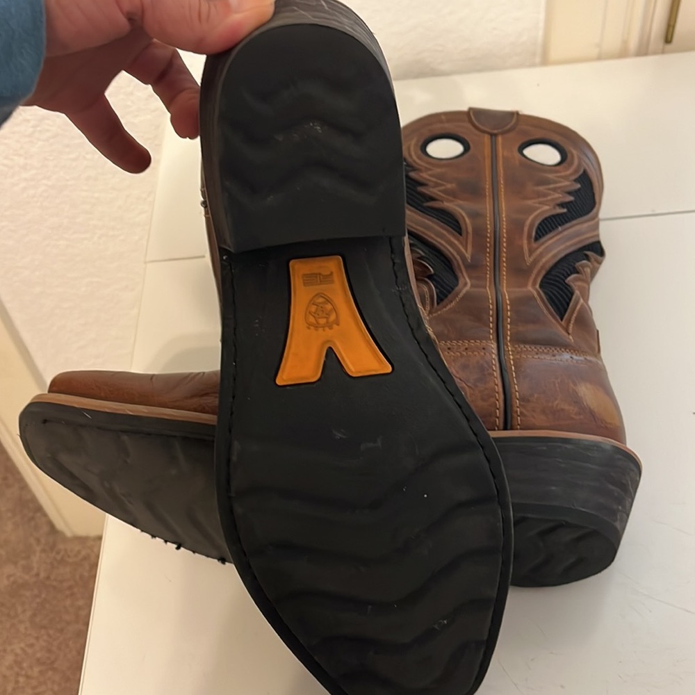 Ariat Brown and Black Men's Western Cowboy Boots - Picture 3 of 4
